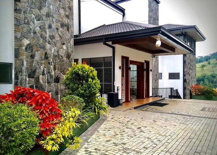 Riverbank Resort Gampola